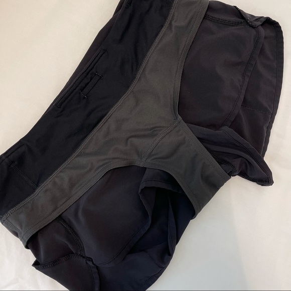 LULU LEMON Shorts - Picture 4 of 5